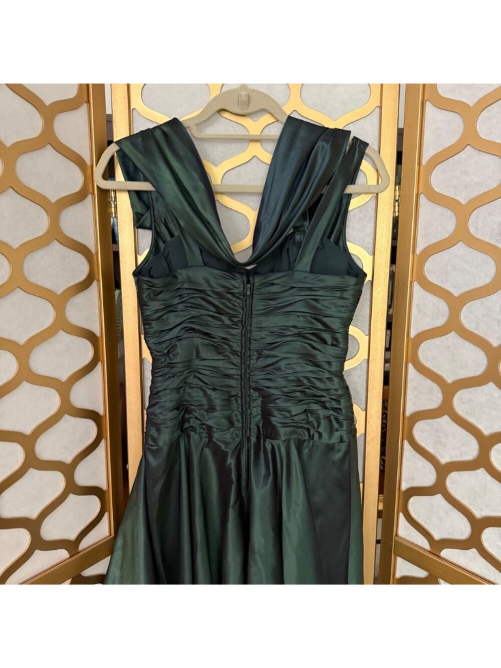 Rickie Freeman Teri Jon Size 6 Green Silk Sleeveless Pleated Ruched Maxi Gown - Picture 10 of 16